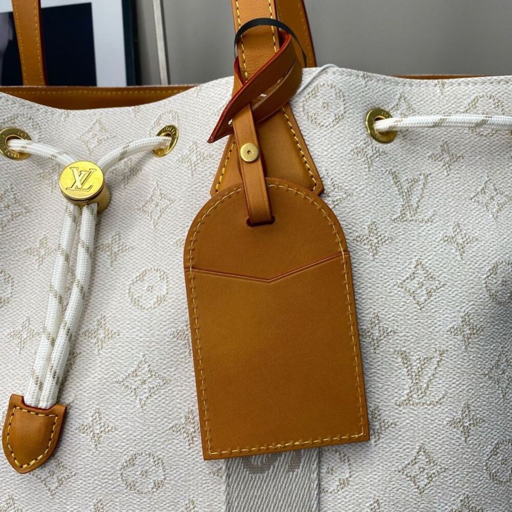 Louis Vuitton Women Pre-Loved Bag Very Good Condition - Picture 7 of 8